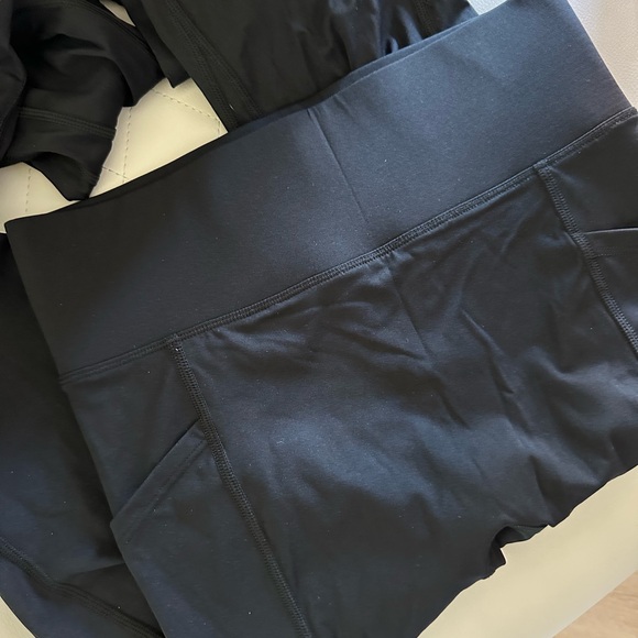 All Access Center Stage Pocket Legging- Black, XS - Picture 7 of 7